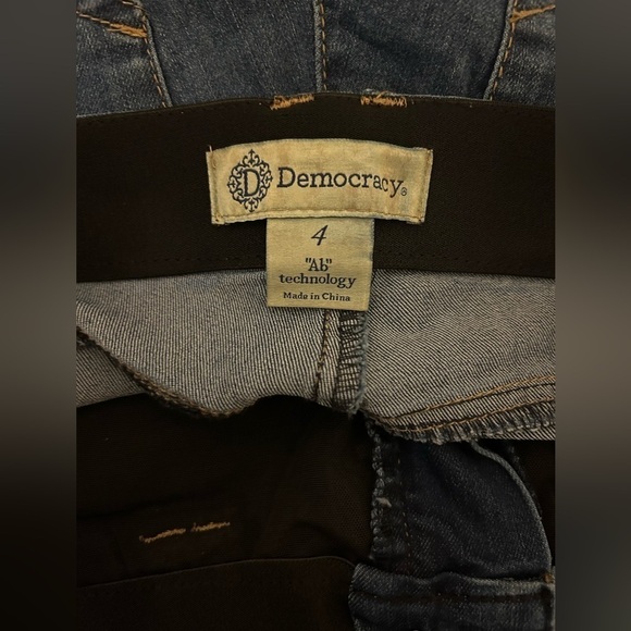 Democracy “Ab” Technology Skinny Jeans - Size 4 - Picture 5 of 5